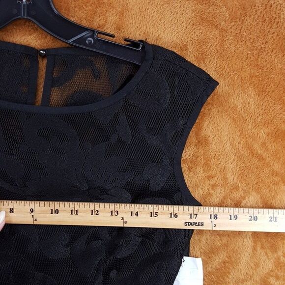 LAUNDRY SHELLI SEGAL Sheath Dress Size 4 Black Lace Overlay Empire Waist - Picture 6 of 9